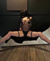 Проститутка Моника